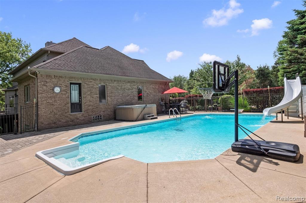 68960 Silver Fox Lane, Washington, MI 48095 — Photo 45