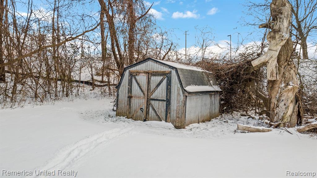 5731 FLEMINGS LAKE Road, Clarkston, MI 48348 — Photo 42