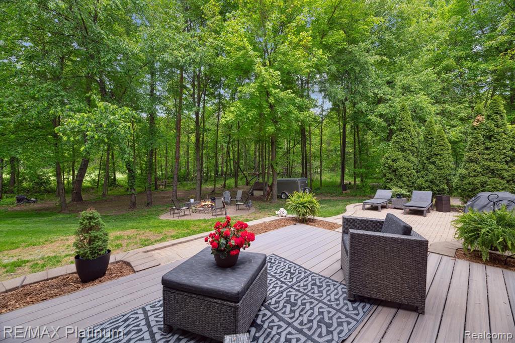 4298 EMU Drive, Pinckney, MI 48169 — Photo 30