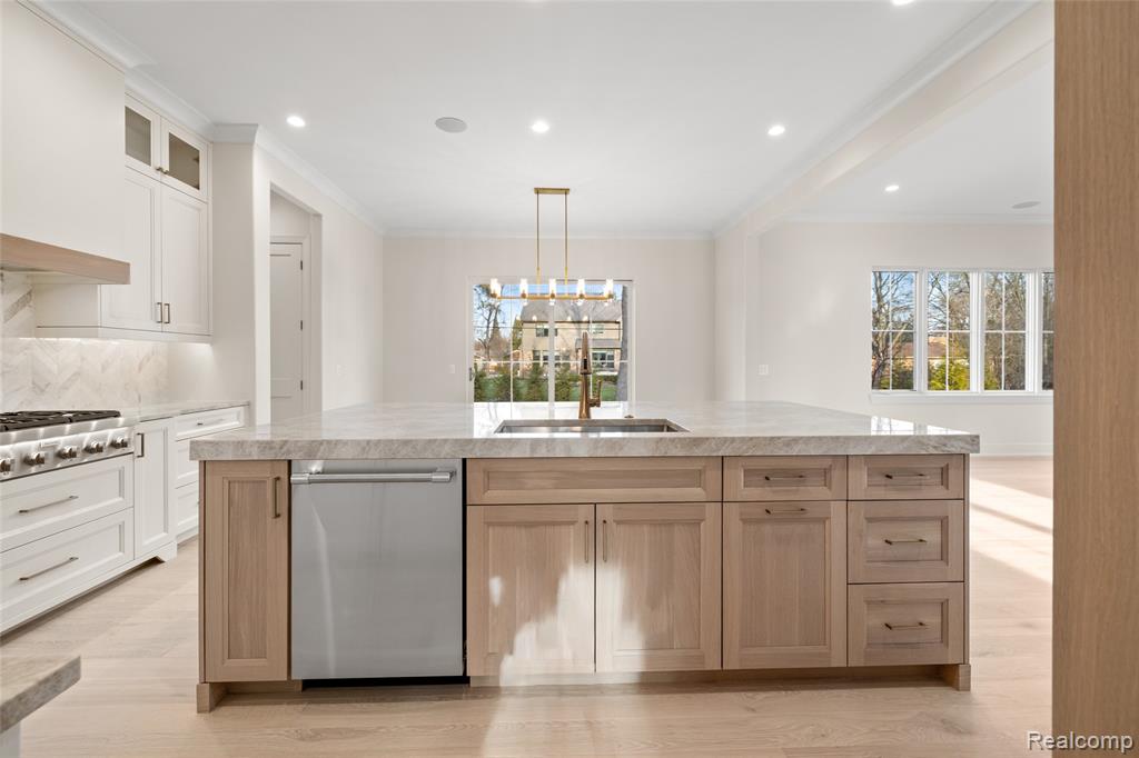 2802 HEATHFIELD Road, Bloomfield Hills, MI, 48301