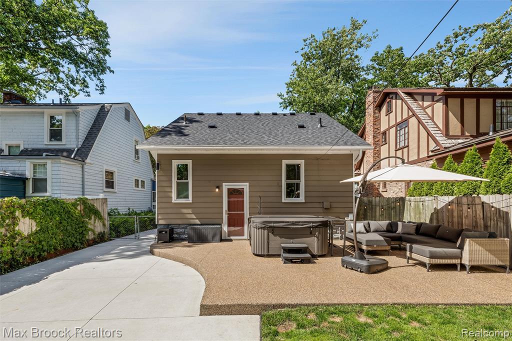 44 Kensington Boulevard, Pleasant Ridge, MI — Photo 33