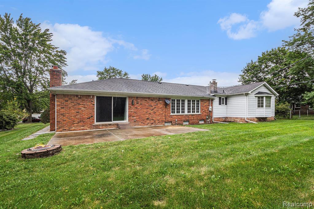 444 Boutell Drive, Grand Blanc, MI 48439 — Photo 22