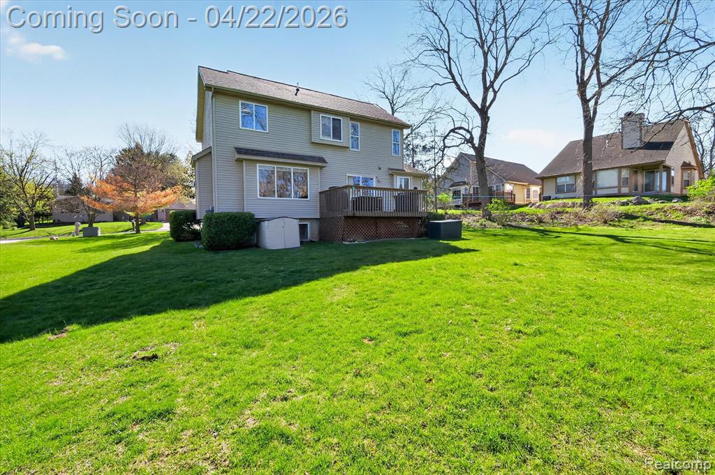 410 Bent Oak Street, Fenton, MI 48430 — Photo 38