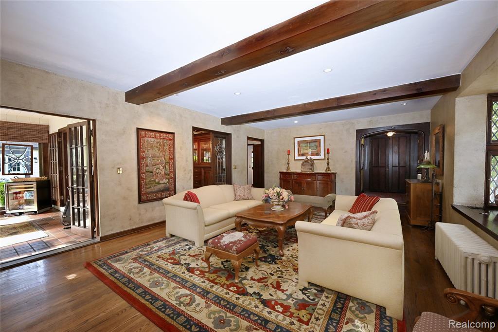 680 Wimbleton Drive, Birmingham, MI 48009 — Photo 6