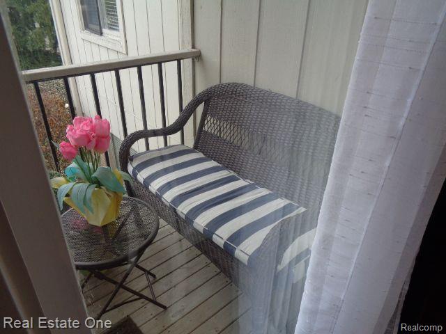 29441 LAUREL Drive, Farmington Hills, MI 48331 — Photo 52