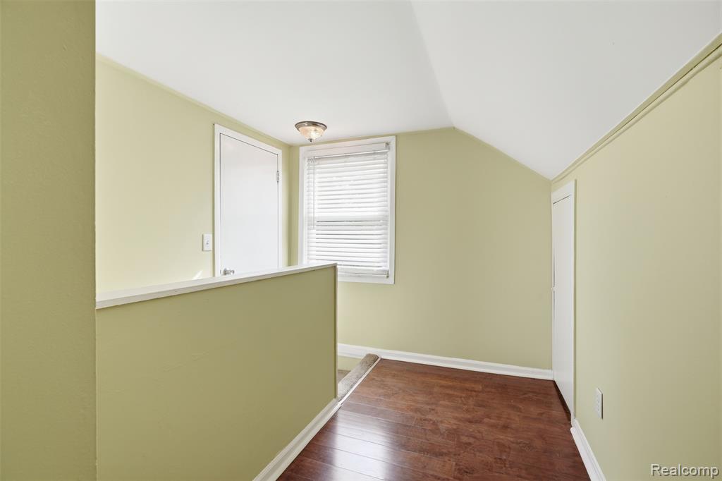 756 Cloverlawn Boulevard, Lincoln Park, MI 48146 — Photo 19