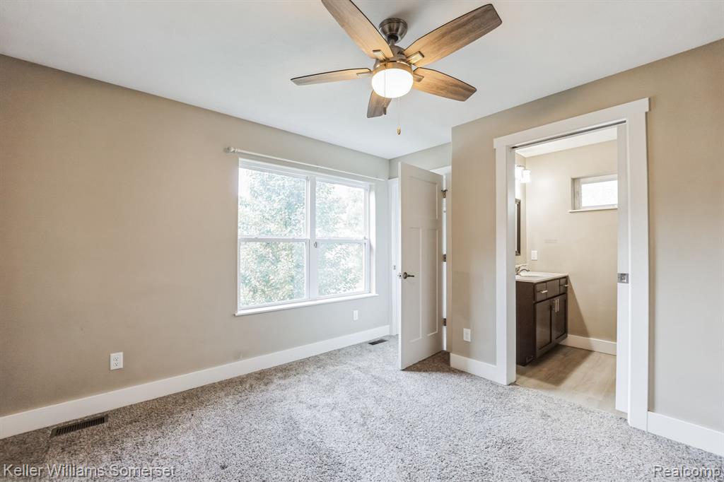 208 PARKVIEW Drive, Kingsley, MI 49649 — Photo 13