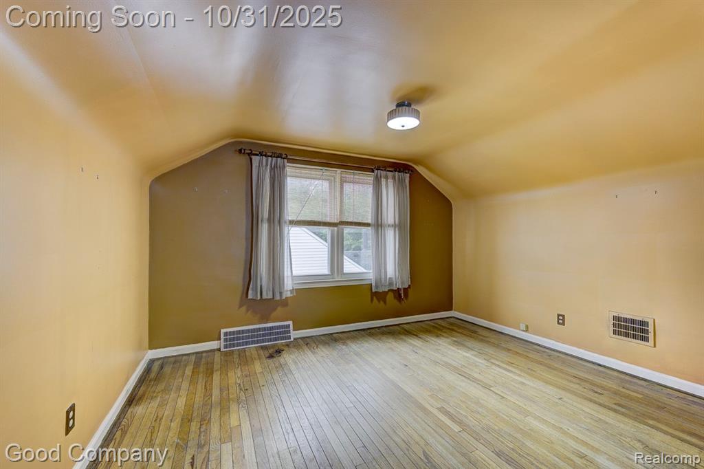 719 N Blair Avenue, Royal Oak, MI 48067 — Photo 27
