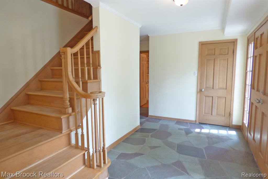 5291 DEEP WOOD Road, Bloomfield Hills, MI 48302 — Photo 3