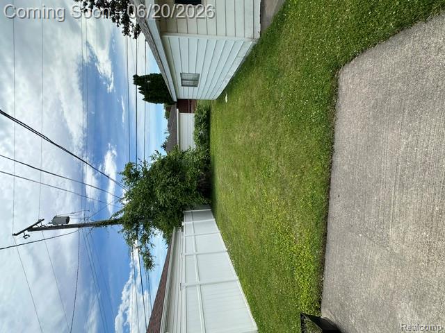 17416 Veronica Avenue, Eastpointe, MI 48021 — Photo 17