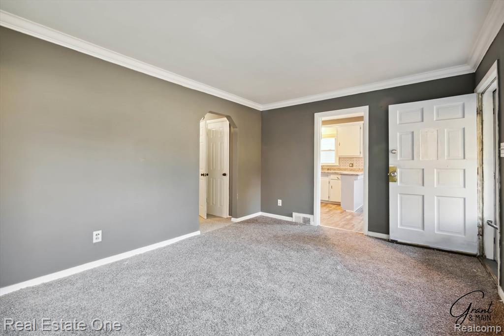 19439 W Chicago Street, Detroit, MI 48228 — Photo 8