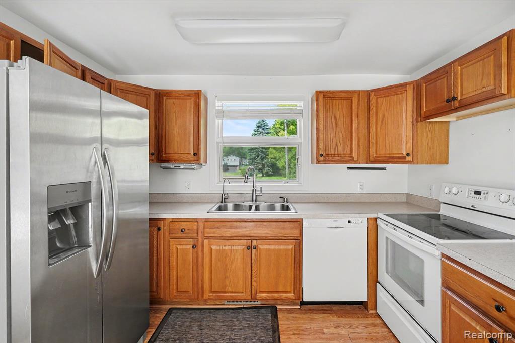 5380 Center Street, Clarkston, MI — Photo 11