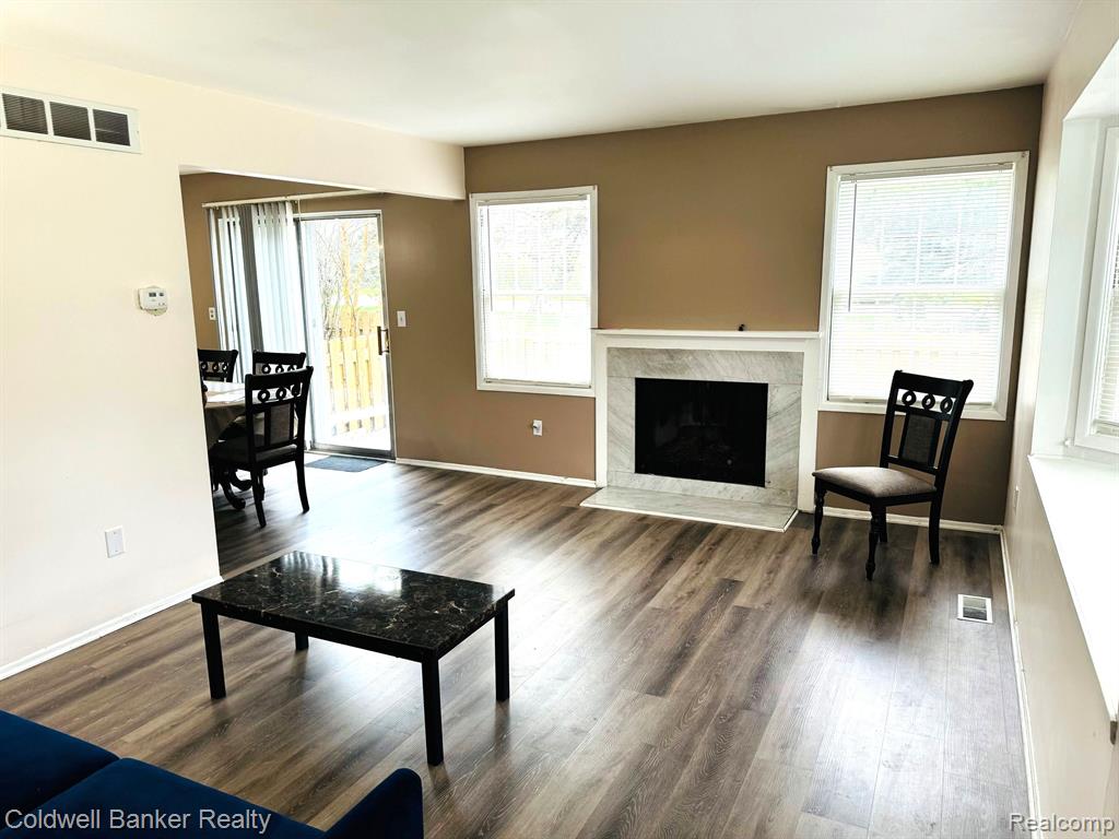 5147 BUCKINGHAM, Troy, MI 48098 — Photo 5