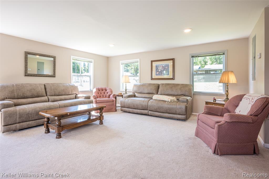 1379 Sioux Street, Gladwin, MI 48624 — Photo 18
