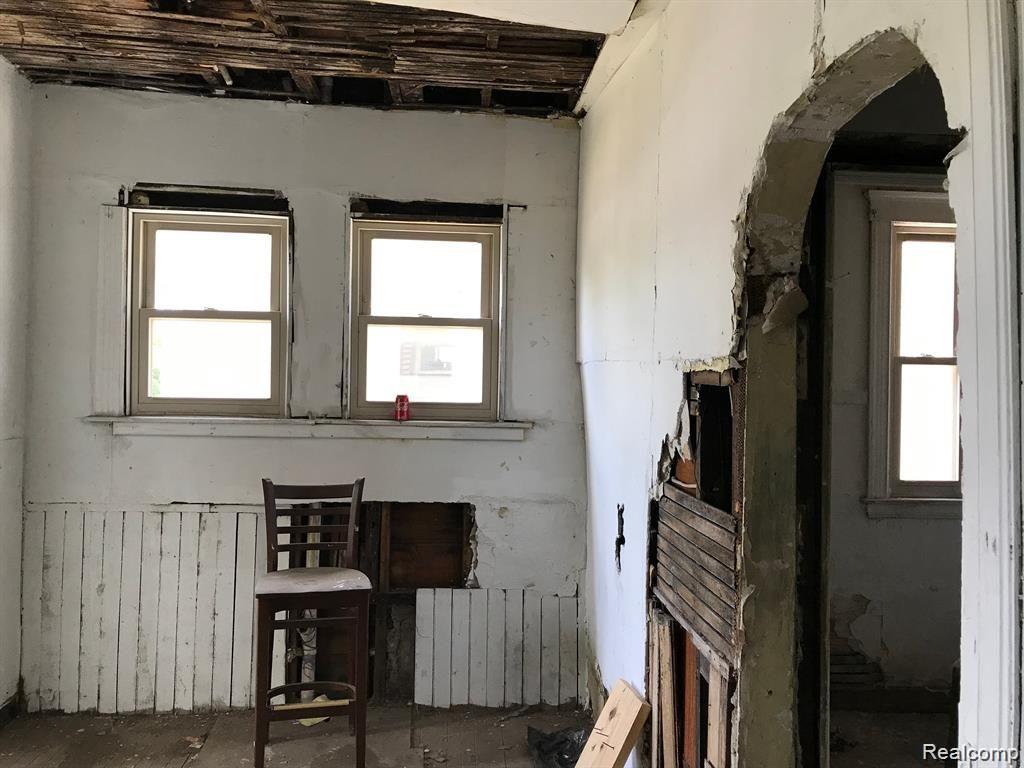 408 HORTON Street, Detroit, MI 48202 — Photo 5