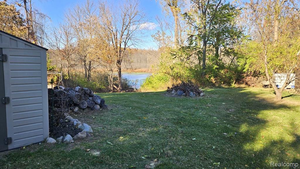 8466 Silver Lake Rd, Linden, MI 48451 — Photo 32