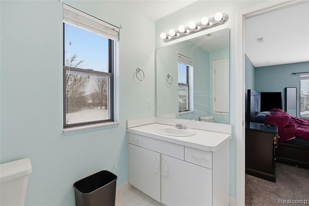 6700 Ridgefield Circle, 201, West Bloomfield, MI — Photo 15