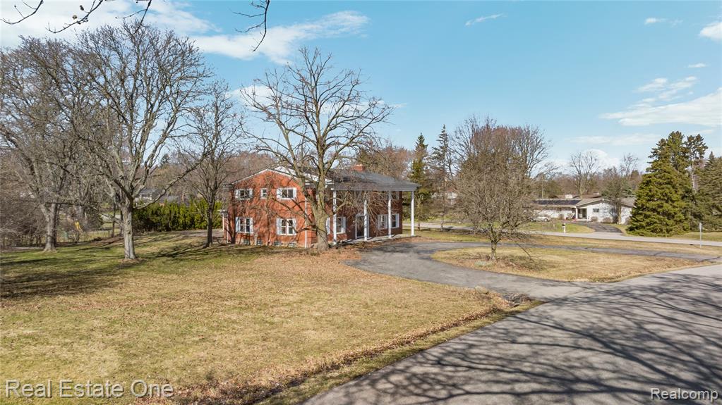 5742 Springwater Lane, West Bloomfield, MI — Photo 51