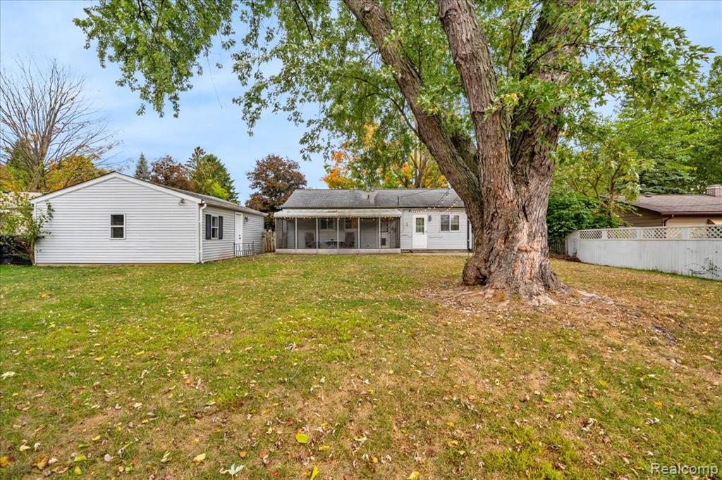 3712 Grafton Street, Orion, MI — Photo 30