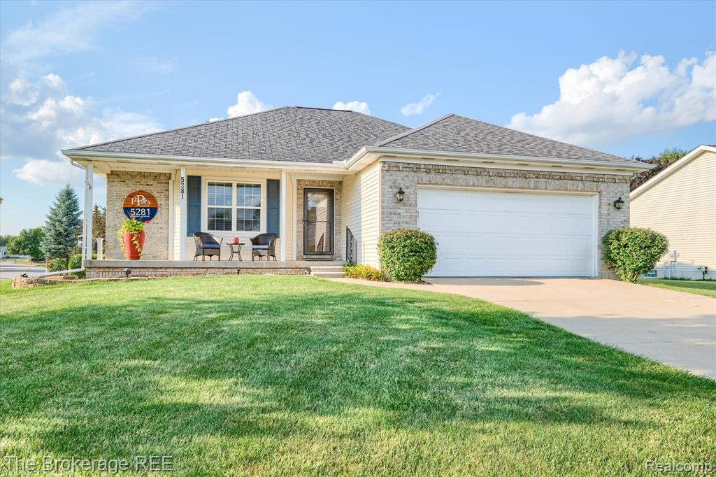 5281 Magnolia Drive, Grand Blanc, MI 48439 — front exterior
