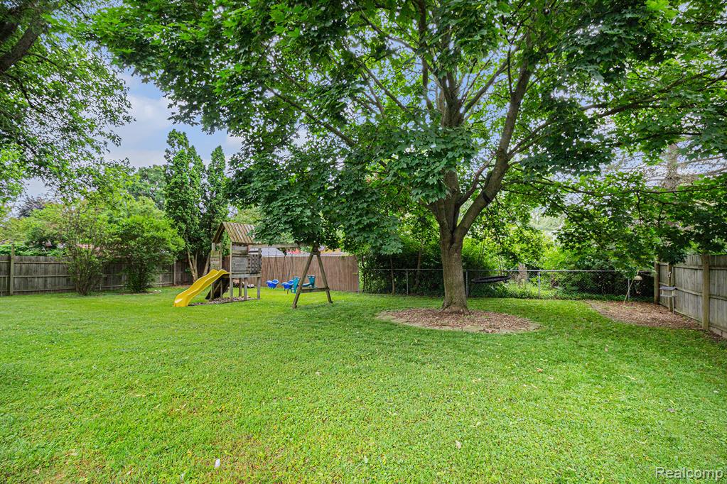 5369 Old Franklin Road, Grand Blanc, MI 48439 — Photo 20