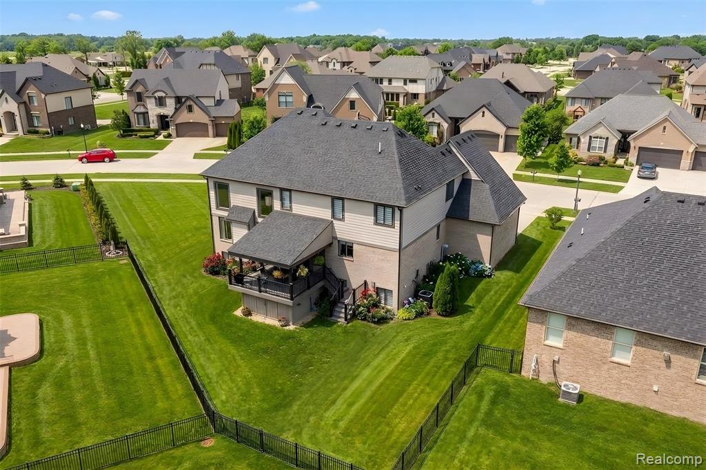21924 E Majestic Drive, Macomb, MI 48044 — Photo 4