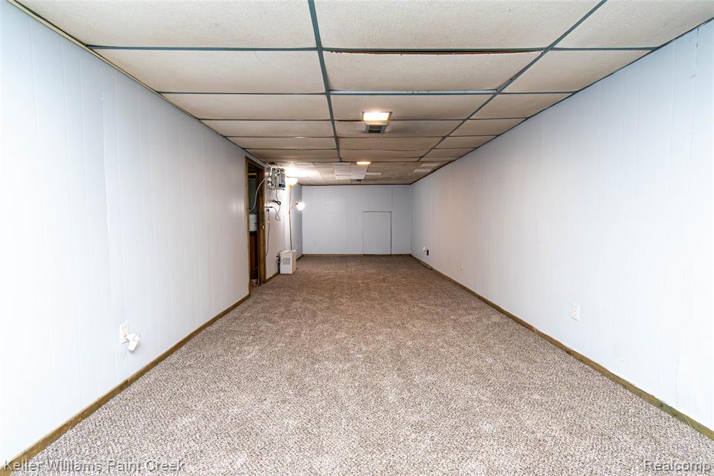 6903 Dandison Boulevard, West Bloomfield, MI 48324 — Photo 45