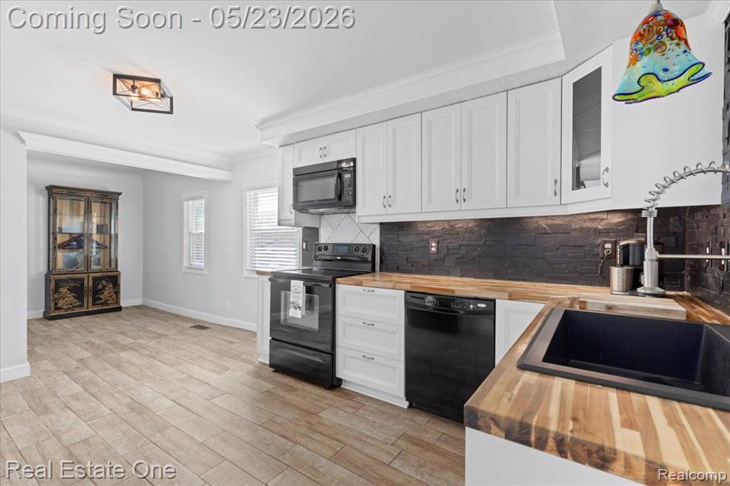 128 S SLATER Street, Lake Orion, MI 48362 — Photo 17