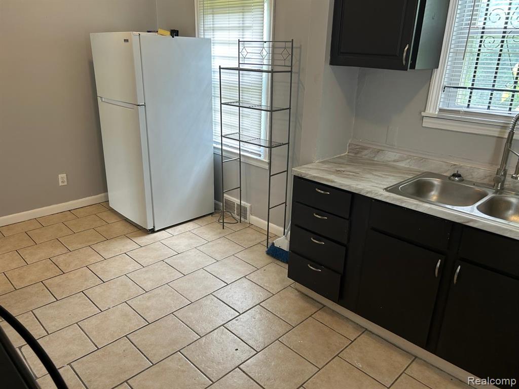 7760 Evergreen Avenue, Detroit, MI 48228 — Photo 10