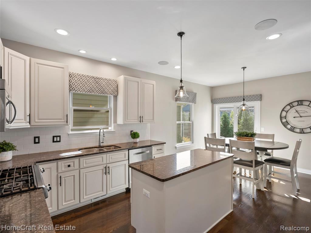50211 Grant Street, Canton, MI 48188 — Photo 10