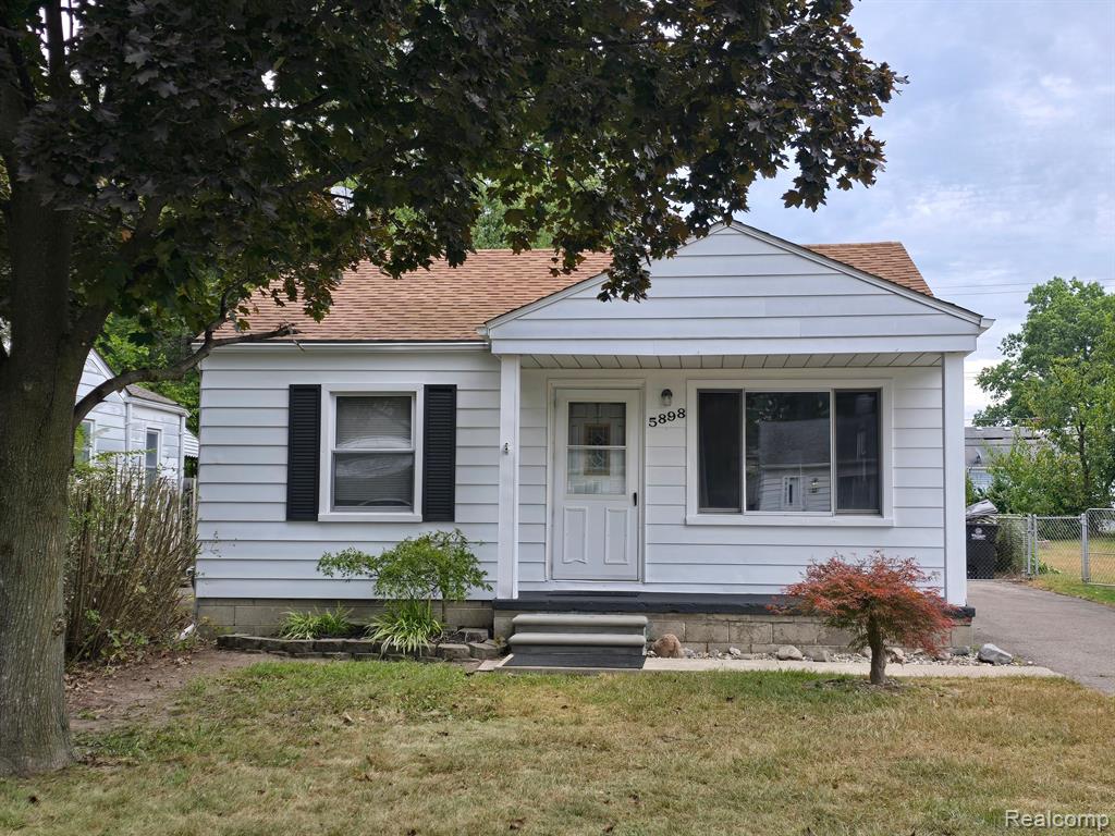 5898 N GLOBE Street, Westland, MI — front exterior