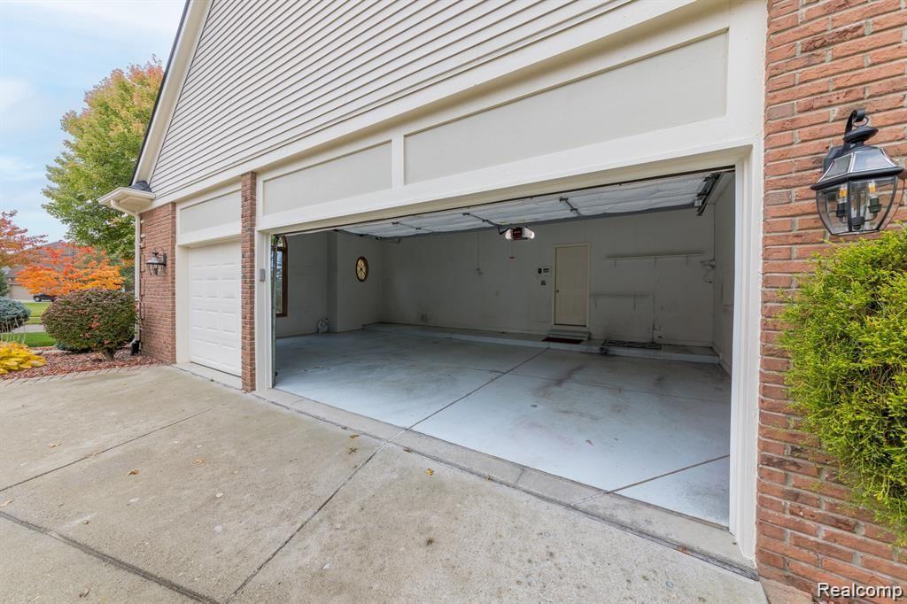 6959 KENNESAW Road, Canton, MI 48187 — Photo 43