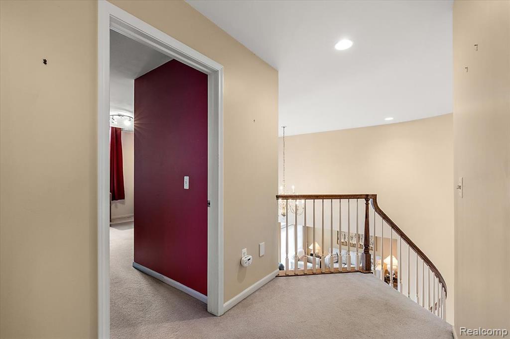 7108 Branford Court, West Bloomfield, MI — Photo 32