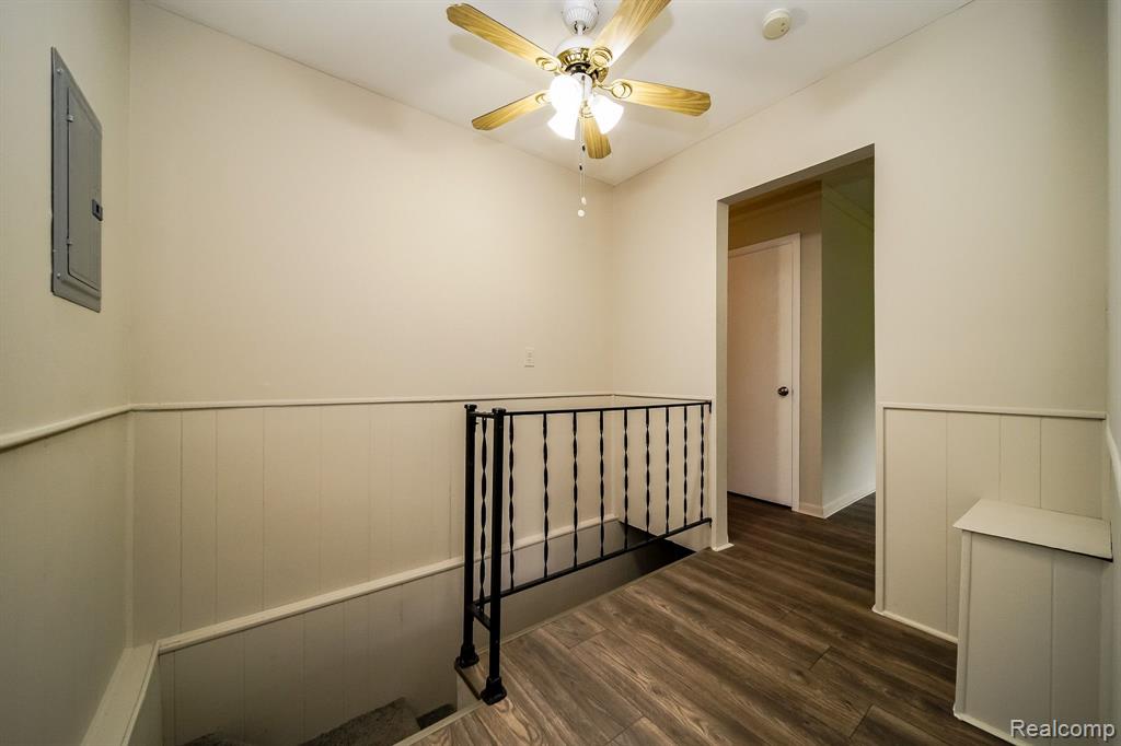 46269 HULING Street, Shelby Twp, MI 48317 — Photo 14