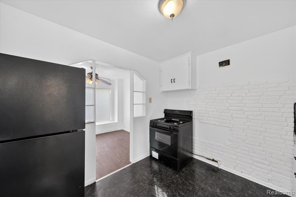 9178 Sussex Street, Detroit, MI 48228 — Photo 14