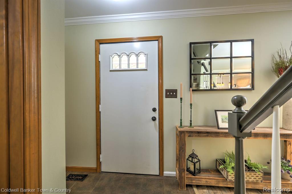 978 Oak Ridge Circle, Brighton, MI 48116 — Photo 4