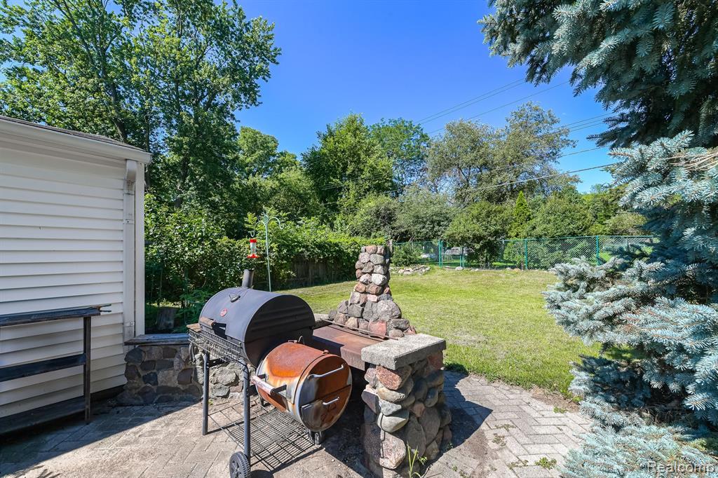 2724 CRANBROOK Road, Ann Arbor, MI 48104 — Photo 25