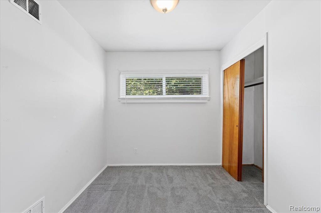 6161 ASCENSION Street, Clarkston, MI 48348 — Photo 13