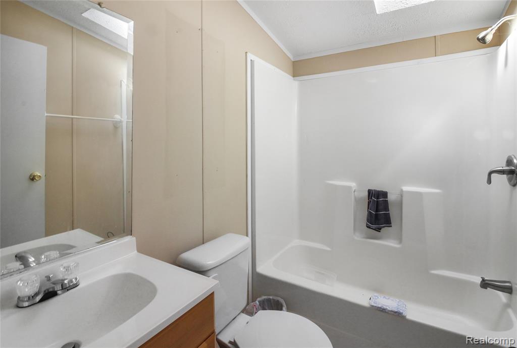 3539 Berry Drive, Carleton, MI 48117 — Photo 15