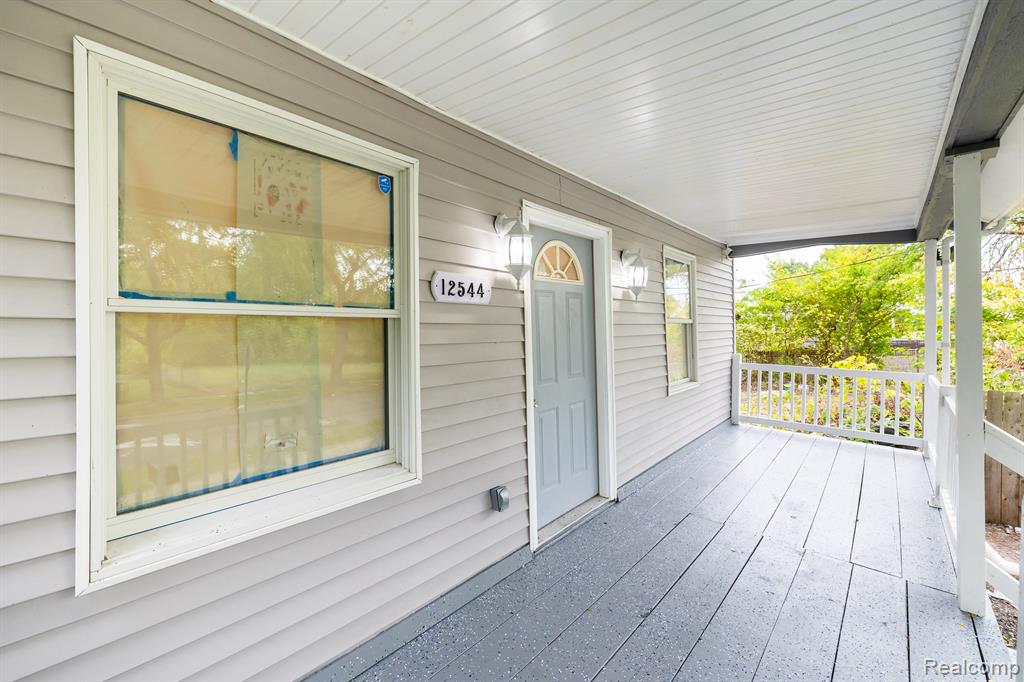 12544 E CANFIELD Street, Detroit, MI 48215 — Photo 2