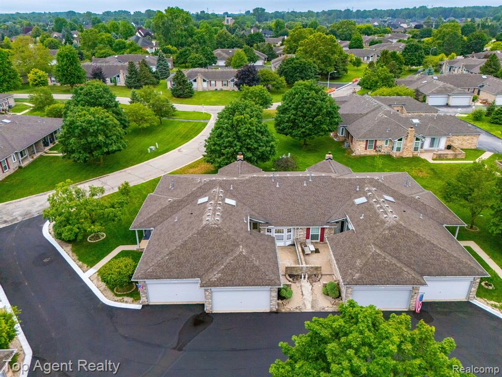48659 Sundance Court, Utica, MI 48315 — Photo 42