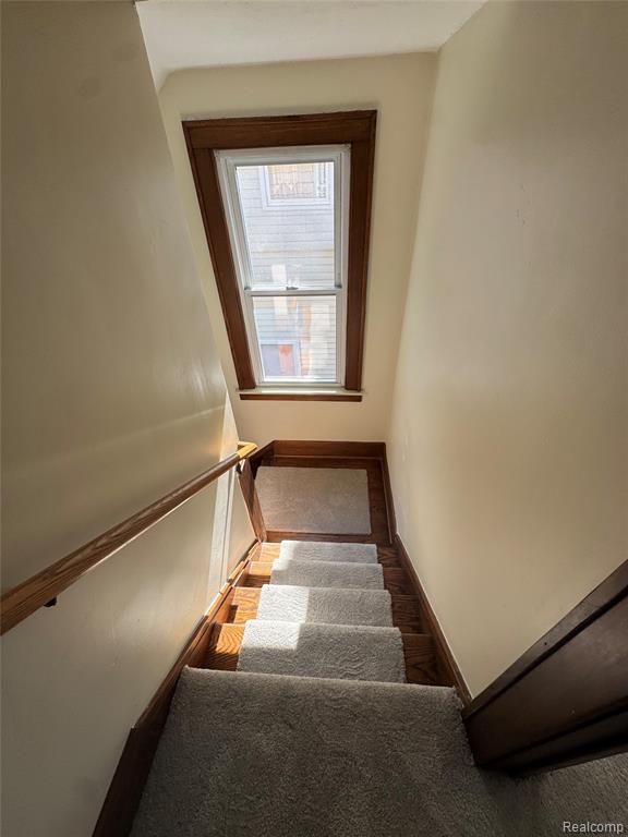 563 Eureka Road, Wyandotte, MI 48192 — Photo 17