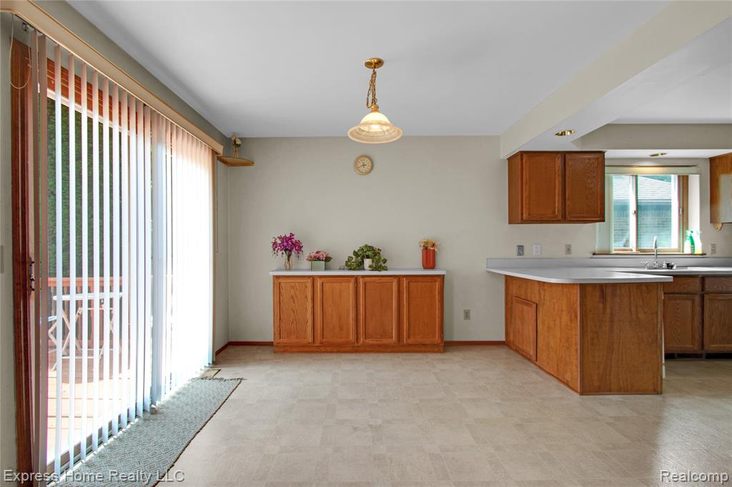 5010 Kelly Drive, Warren, MI 48092 — Photo 11