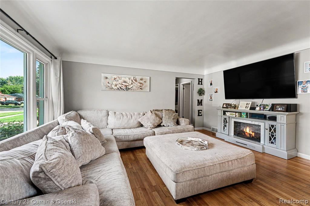9059 San Jose, Redford, MI 48239 — Photo 3
