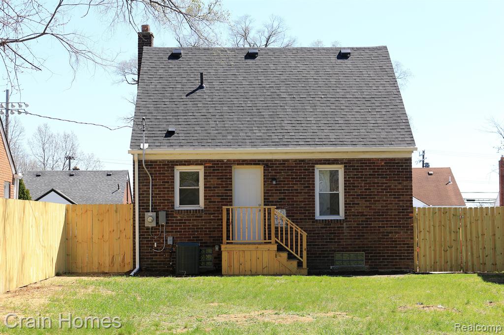 21407 MITCHELLDALE Avenue, Ferndale, MI 48220 — Photo 19
