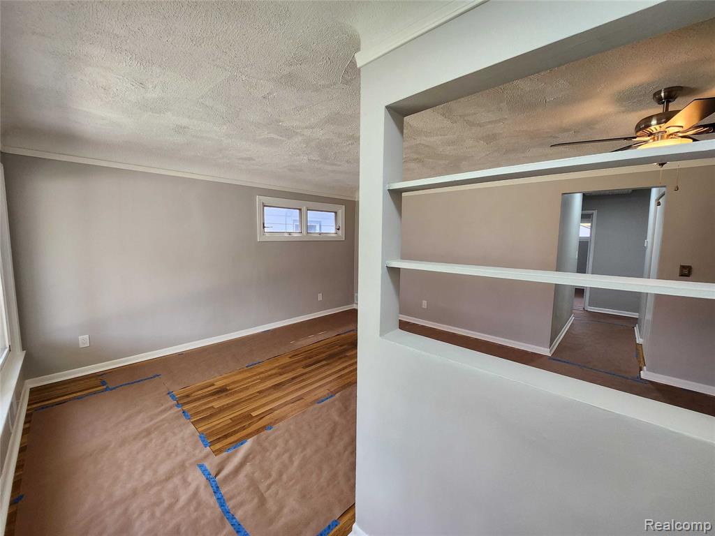 24593 Rosalind Avenue, Eastpointe, MI 48021 — Photo 6