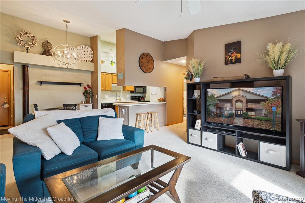 9755 WILDFLOWER, Belleville, MI 48111 — Photo 3
