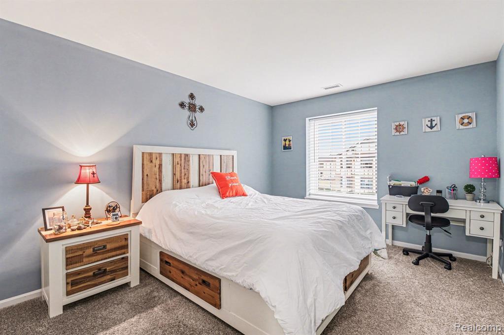946 Country Club Drive, Saint Clair Shores, MI 48082 — Photo 8