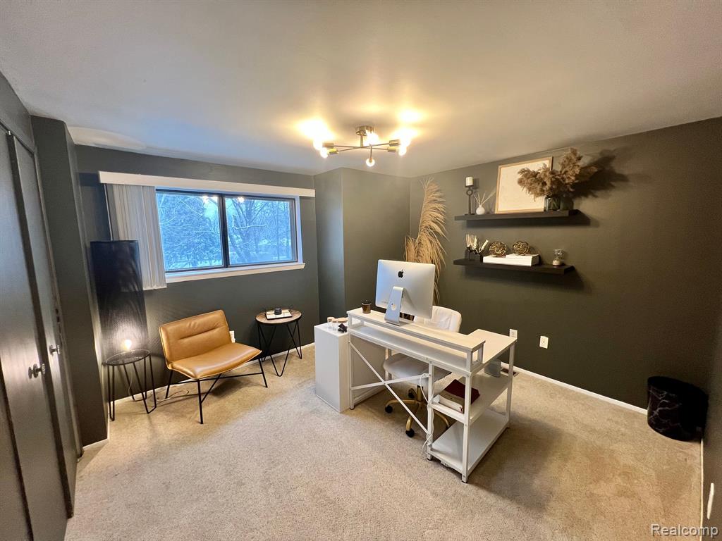 1623 WIMBLEDON Drive, 16, Walled Lake, MI 48390 — Photo 18