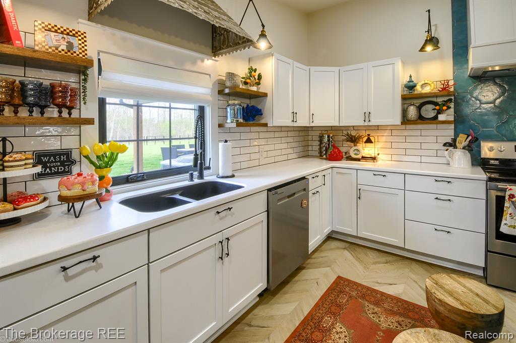 6179 W CARPENTER Road, Flushing, MI 48433 — Photo 36